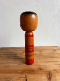 Bambola Kokeshi in legno
