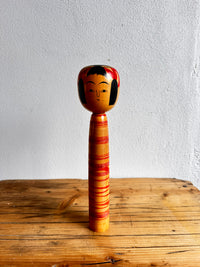 Bambola Kokeshi in legno