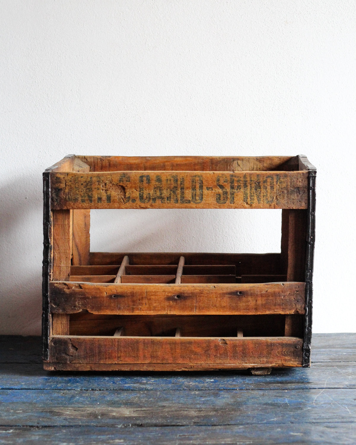 Cassetta vintage Fonti San Carlo Spinone in legno – 1970
