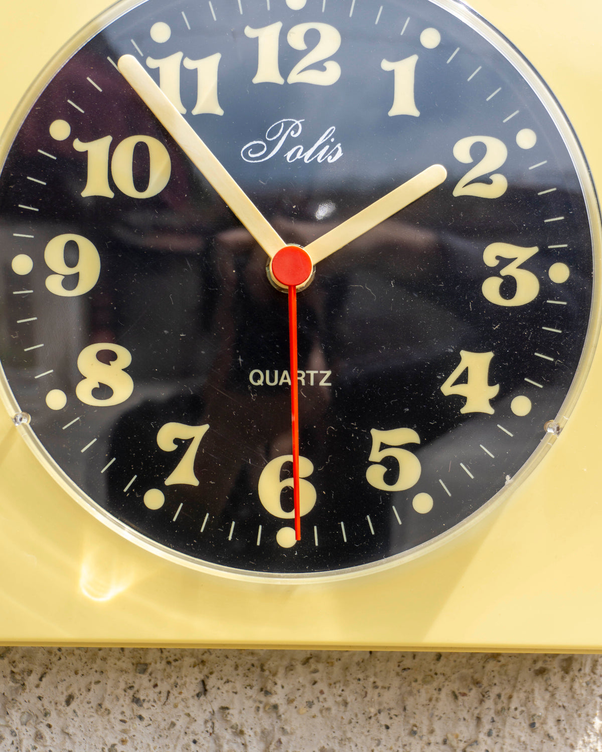 Orologio vintage Polis crema e nero – 1980