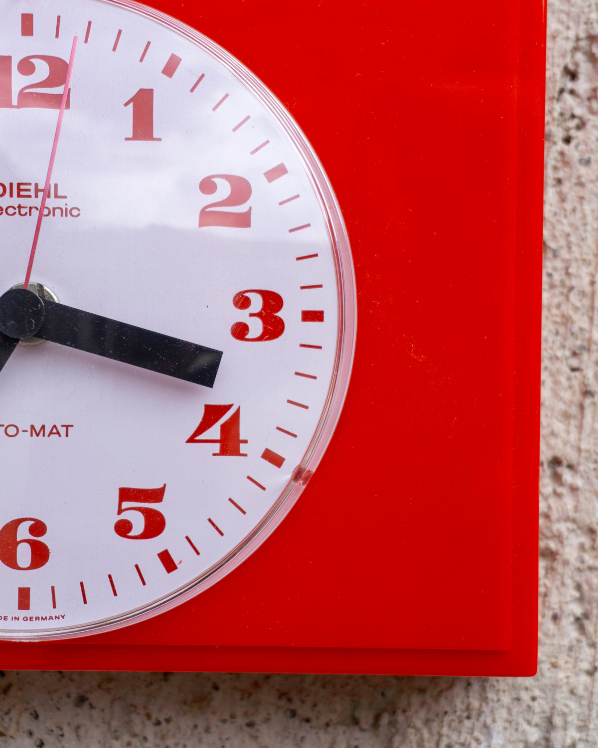 Orologio vintage Diehl rosso in plastica – 1970