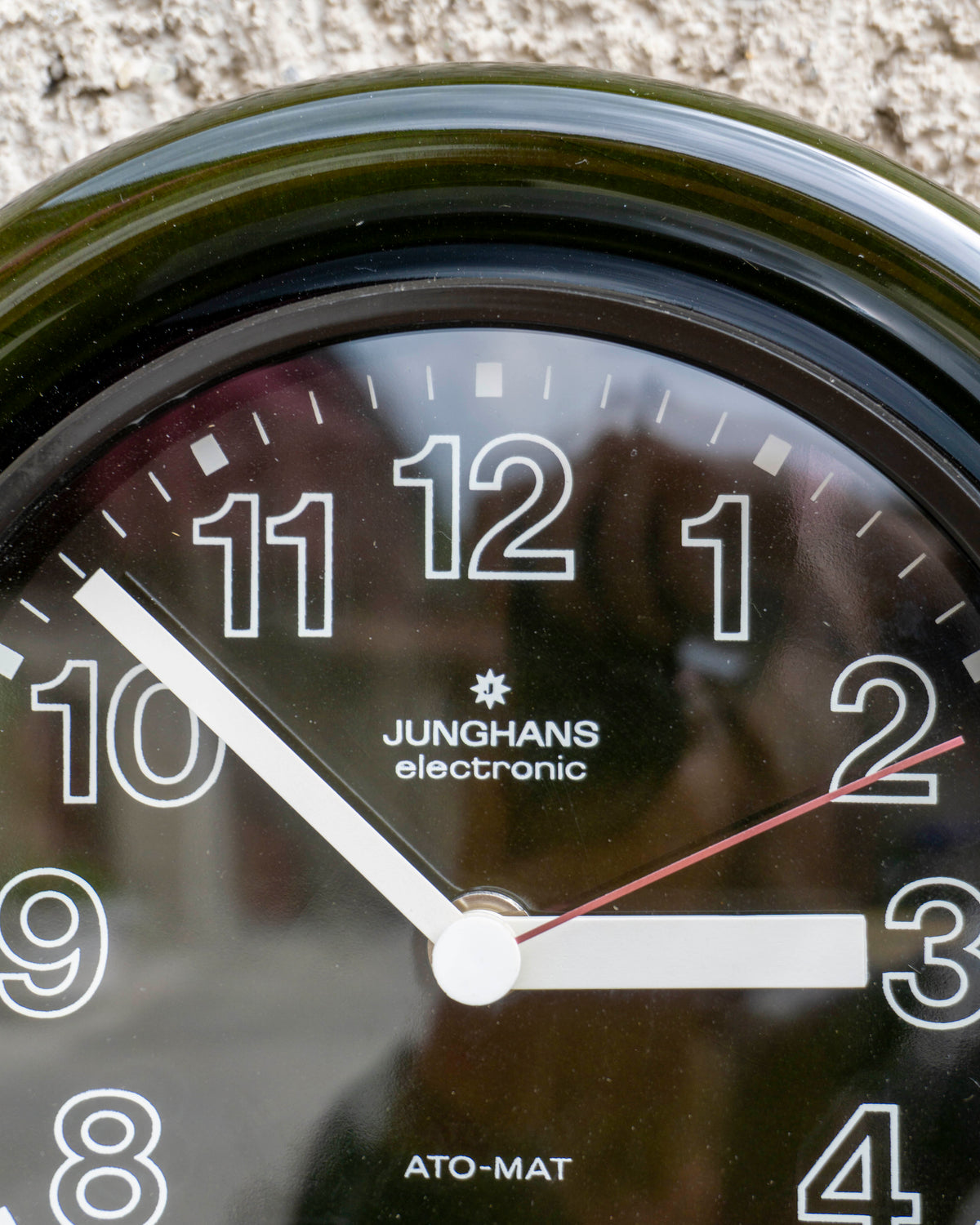 Orologio vintage Junghans verde scuro e nero in ceramica – 1960