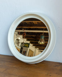 Specchio vintage bianco bombato in plastica – 1970