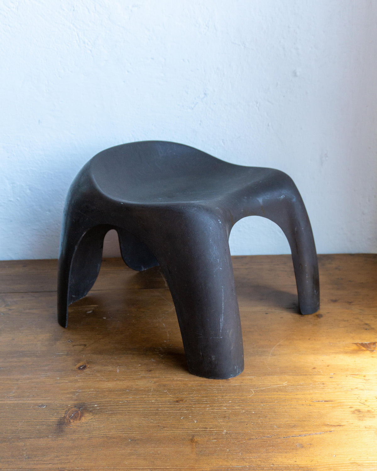 Coppia poltroncine vintage Efebino Stacy Dukes Artemide marroni – 1970
