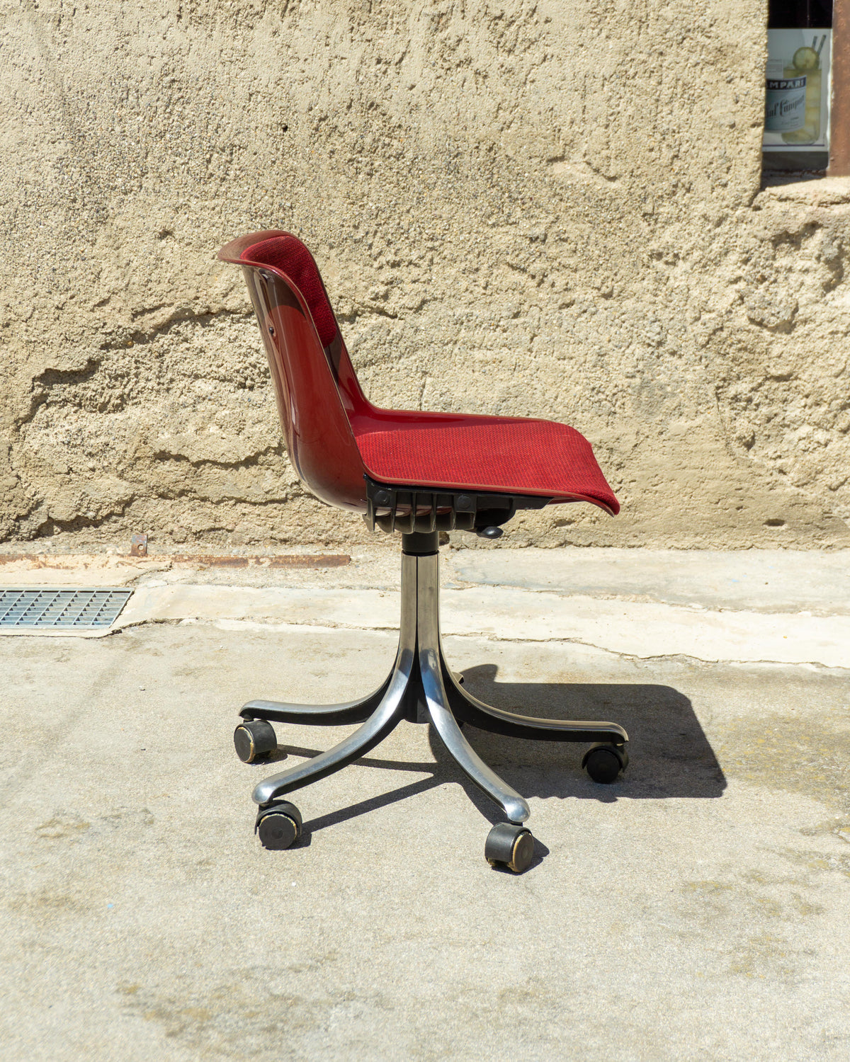 Sedia vintage Modus Tecno Osvaldo Borsani bordeaux – 1970