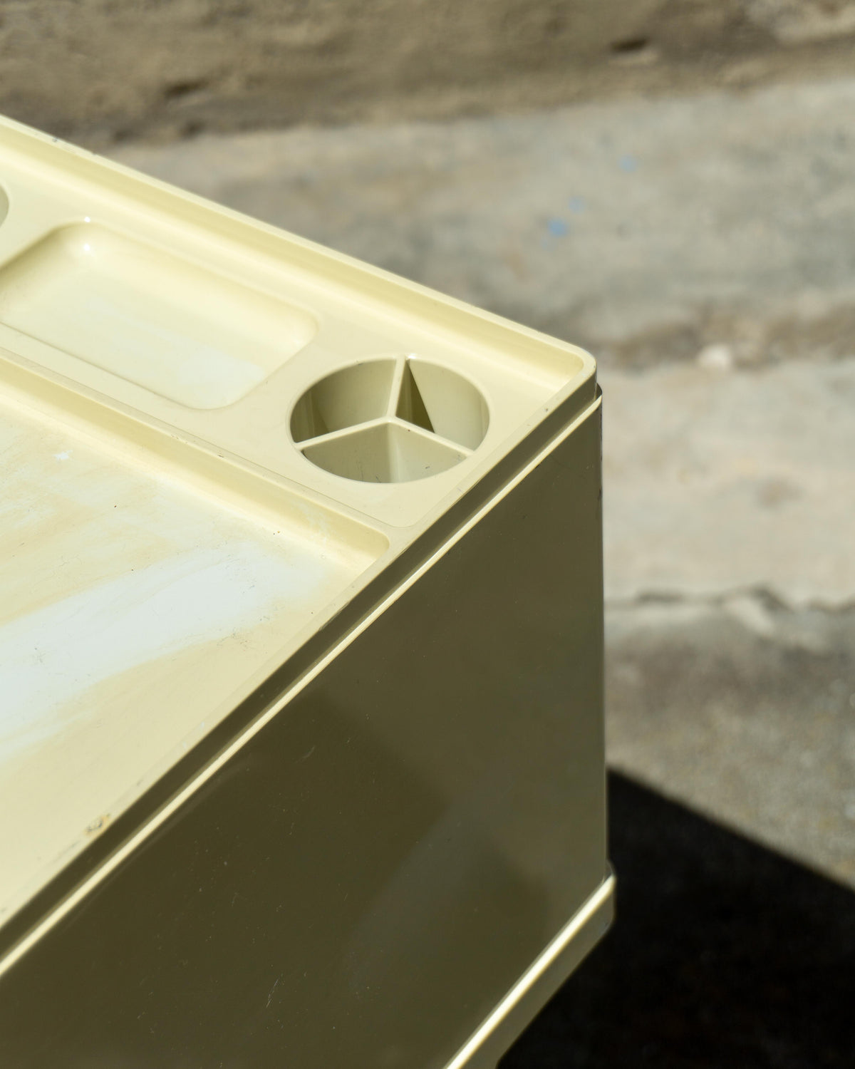 Carrello vintage Giovanni Pelis per Stile Neolt in ABS crema – 1960