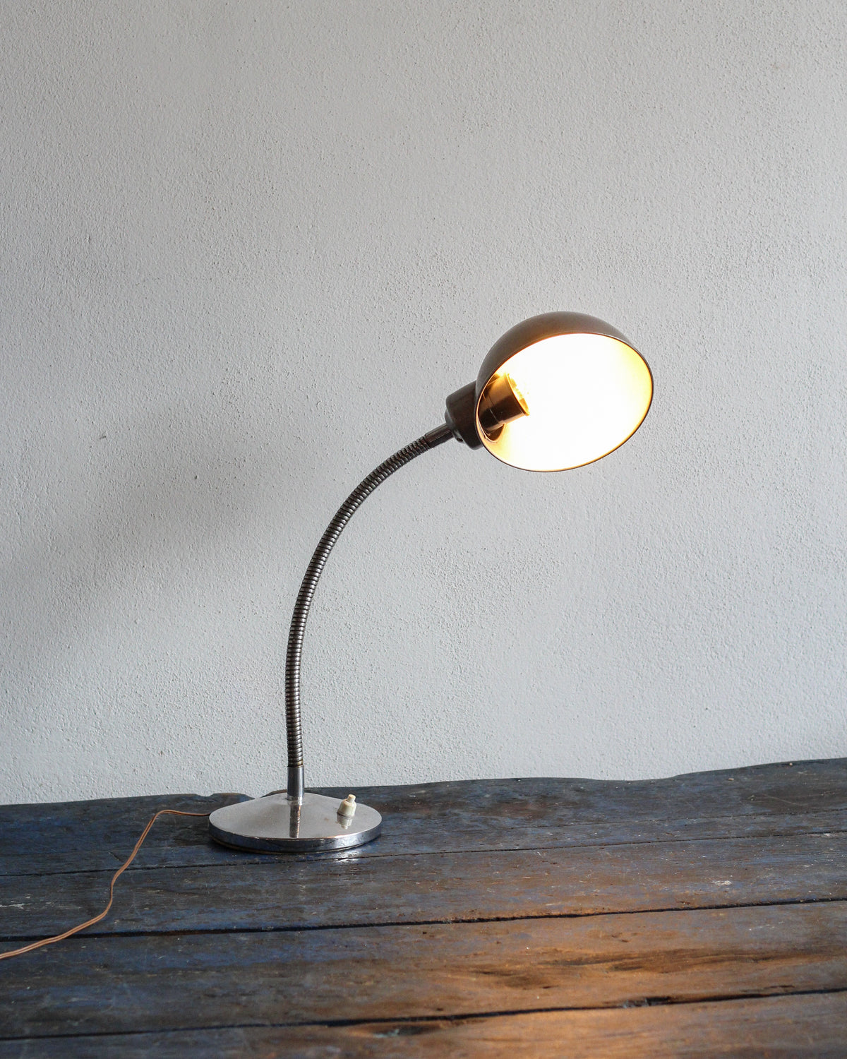 Lampada vintage snodabile argento con base tonda – 1960