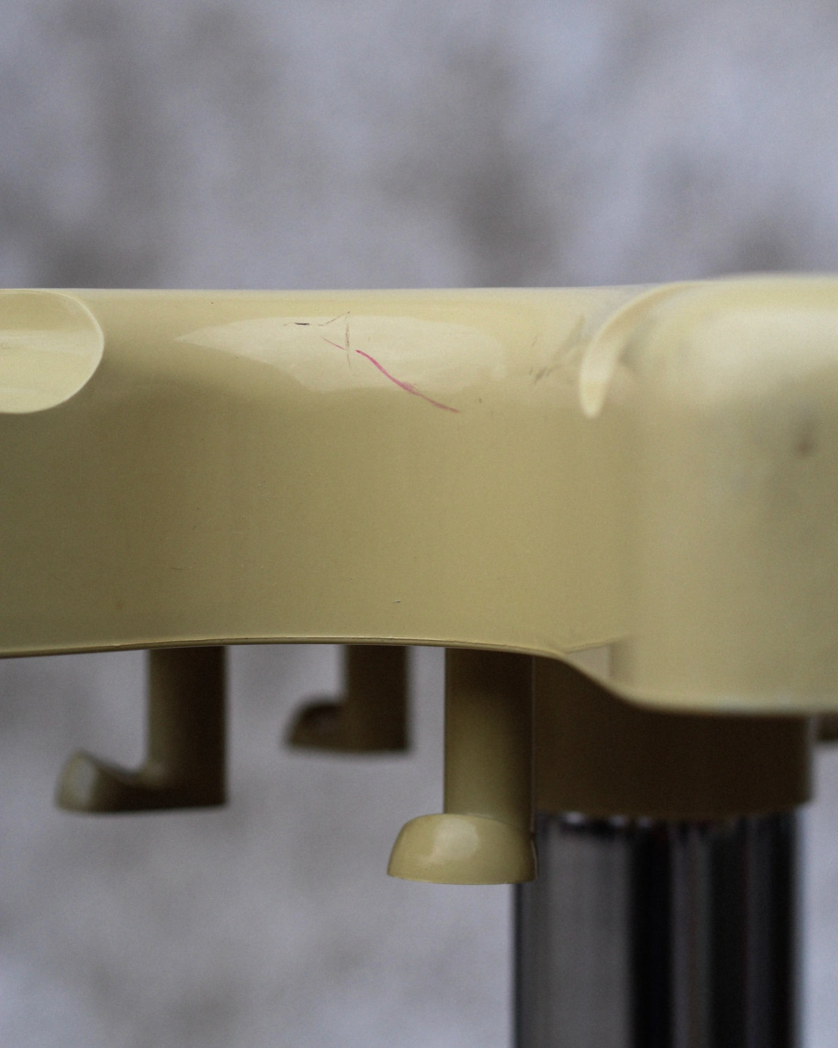 Appendiabiti Velca color crema - 1970/80