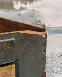 Baule industriale vintage in legno grigio – 1970