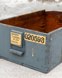 Baule industriale vintage in legno grigio – 1970