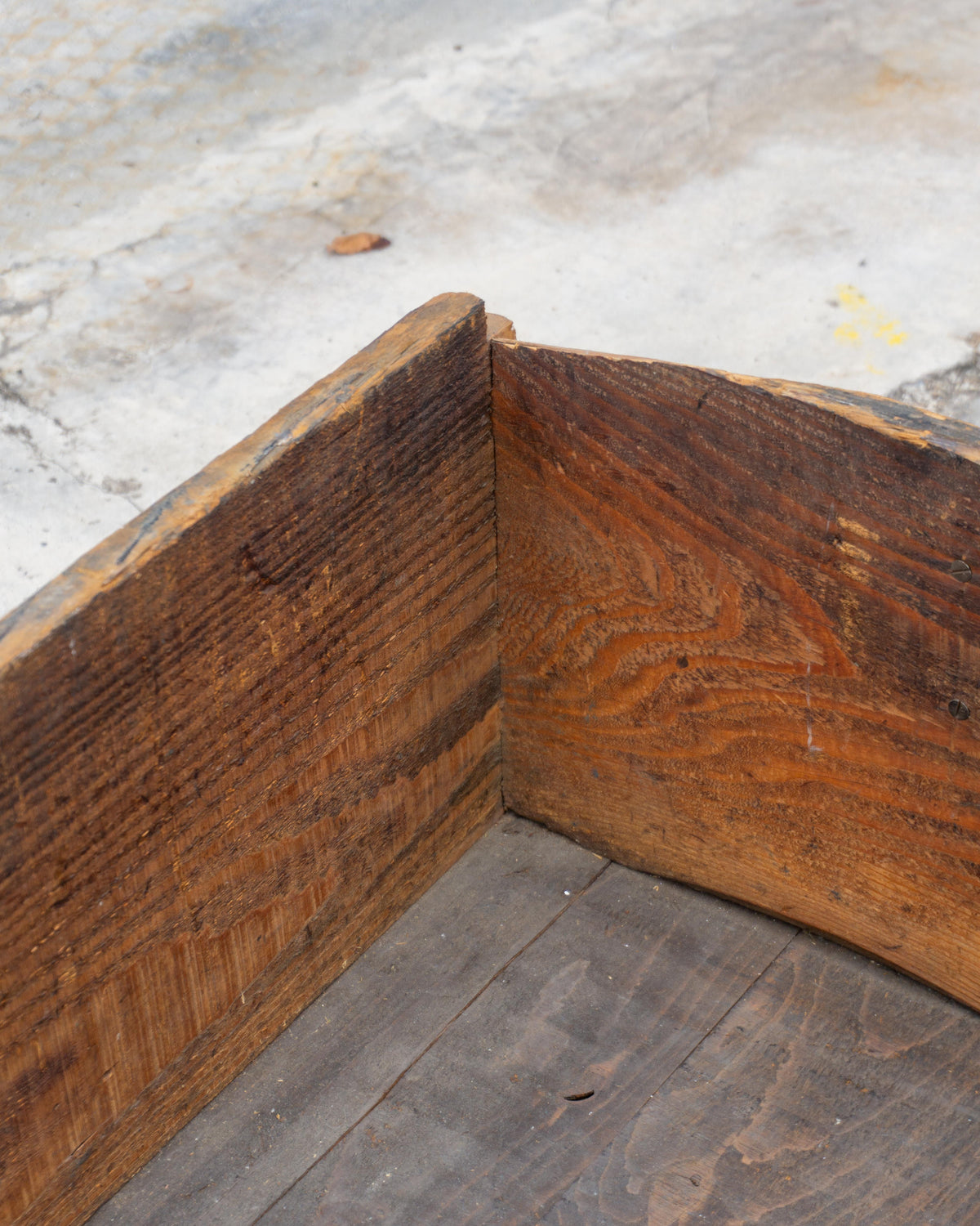 Baule industriale vintage in legno grigio – 1970
