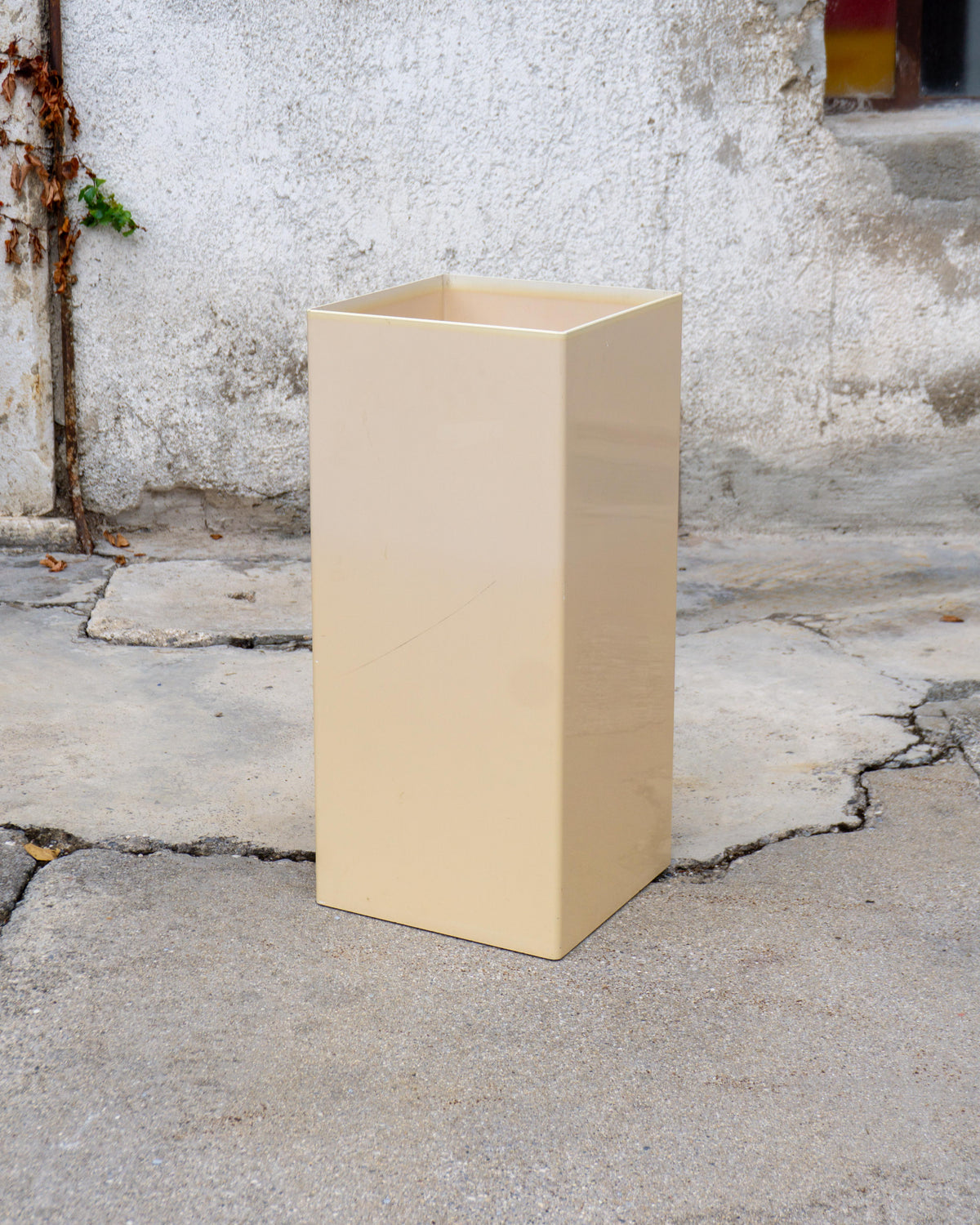 Fioriera vaso Kartell vintage in plastica beige – 1980