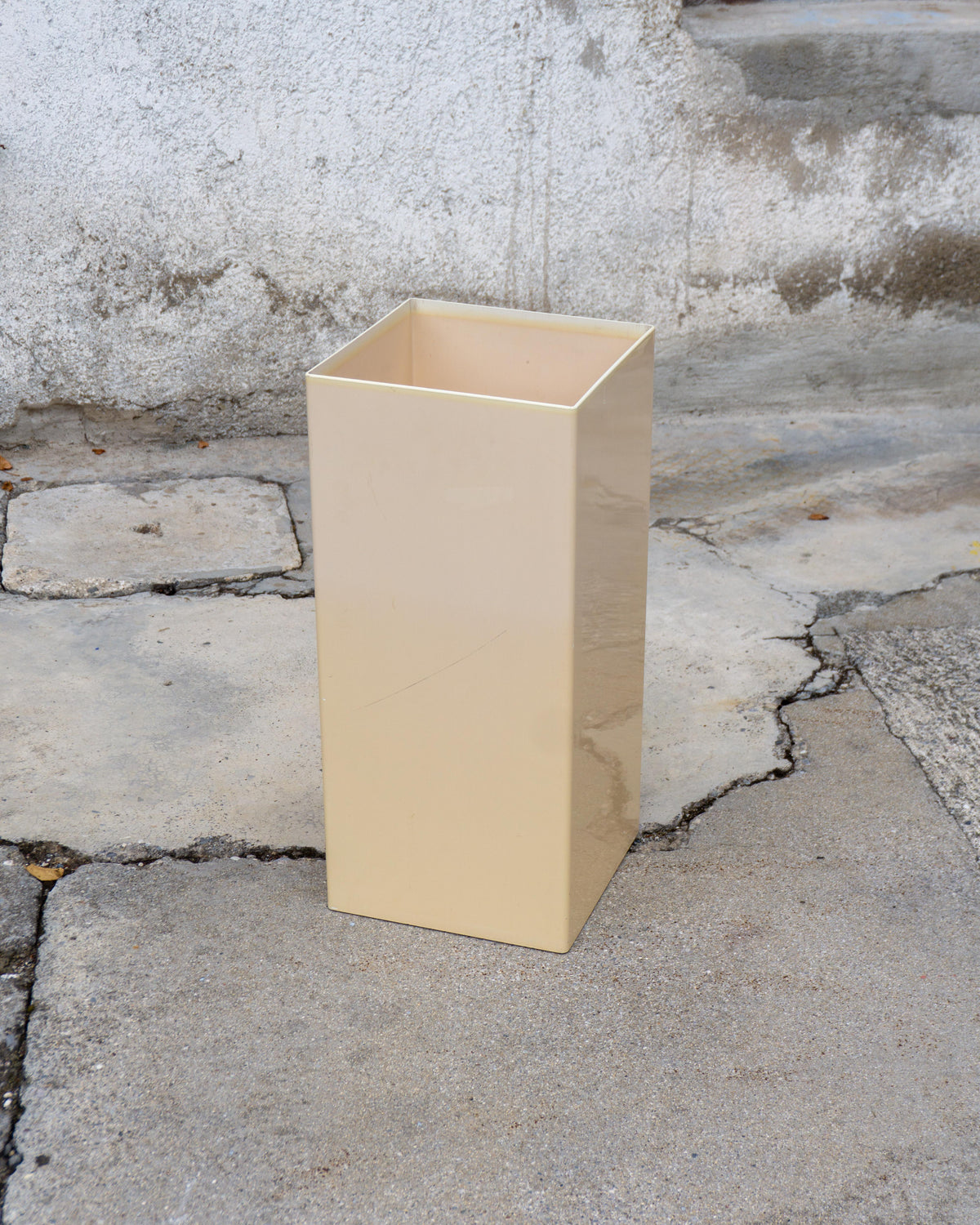 Fioriera vaso Kartell vintage in plastica beige – 1980