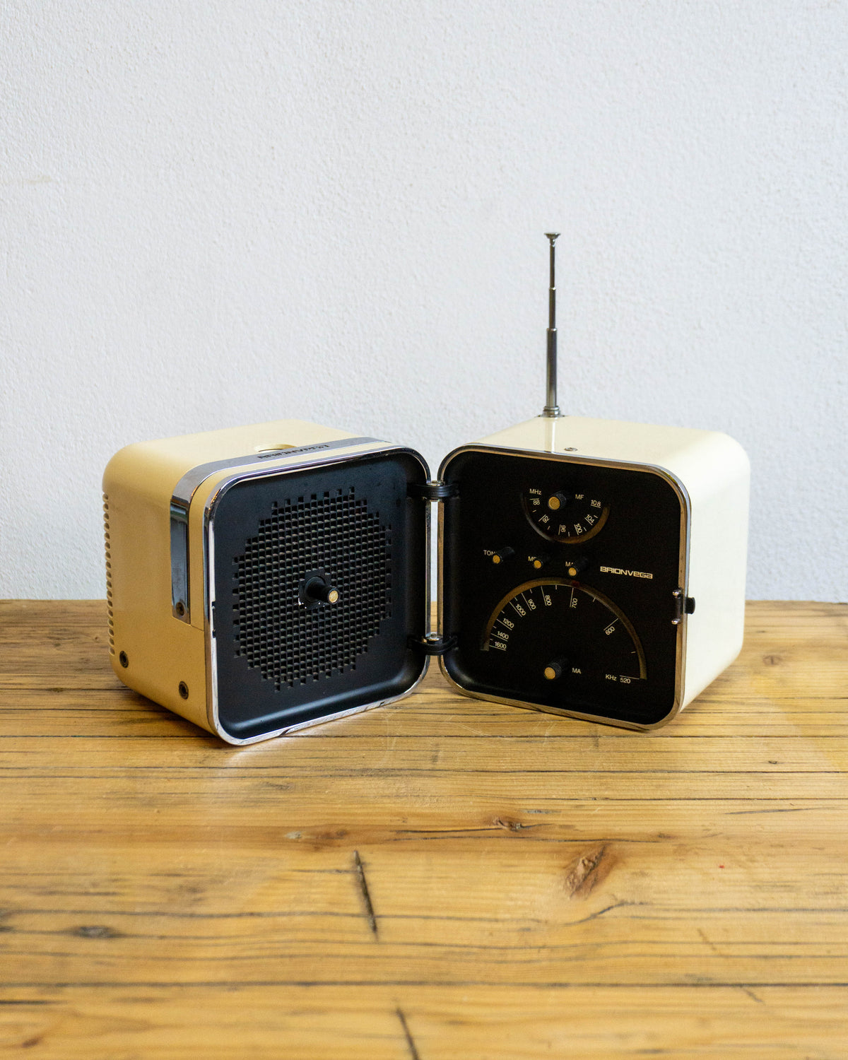 Brionvega TS 502 | Radio Cubo Bianca | Vintage Originale a Pile