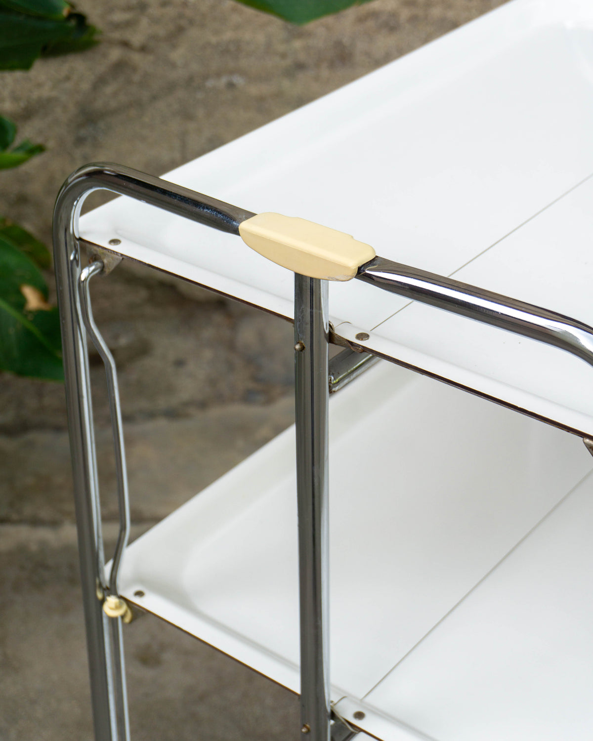 Carrello di servizio vintage bianco
