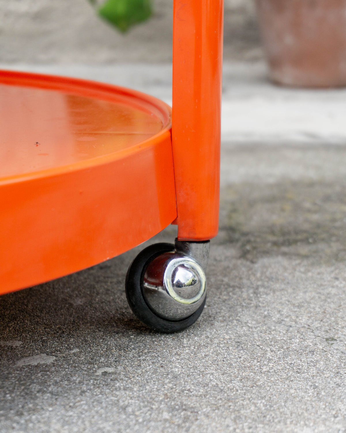 Carrello da bar in plastica arancio vintage Space Age - anni '70