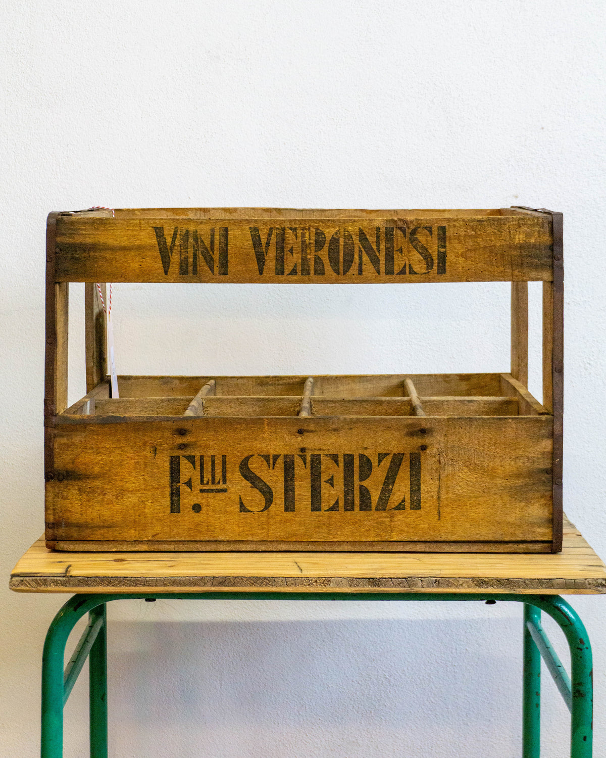 Cassetta legno pubblicitaria Vini Veronesi