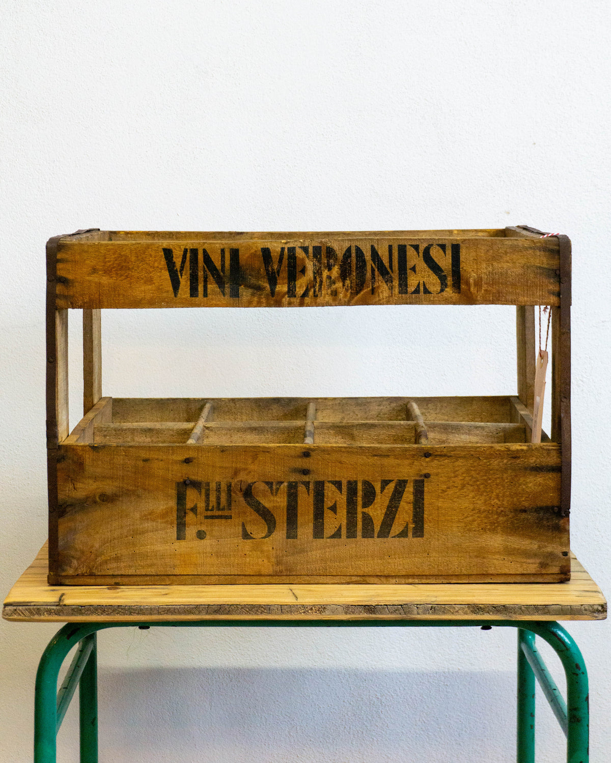 Cassetta legno pubblicitaria Vini Veronesi