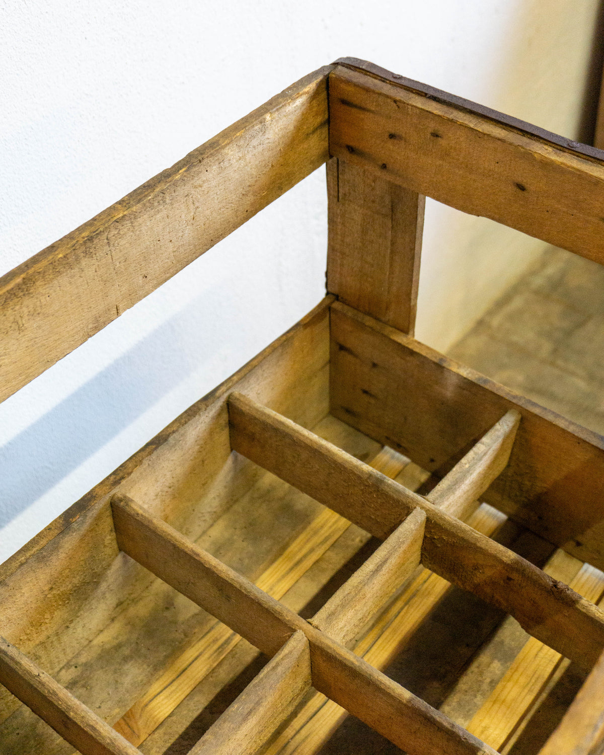 Cassetta legno pubblicitaria Vini Veronesi