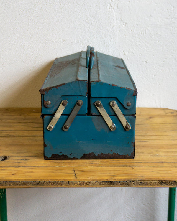 Cassetta portautensili in metallo azzurra vintage