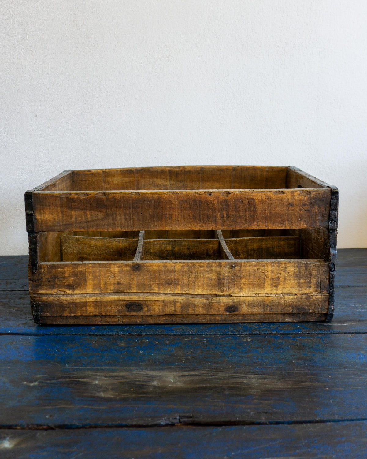 Cassetta vintage in legno restaurata – Anni ’60
