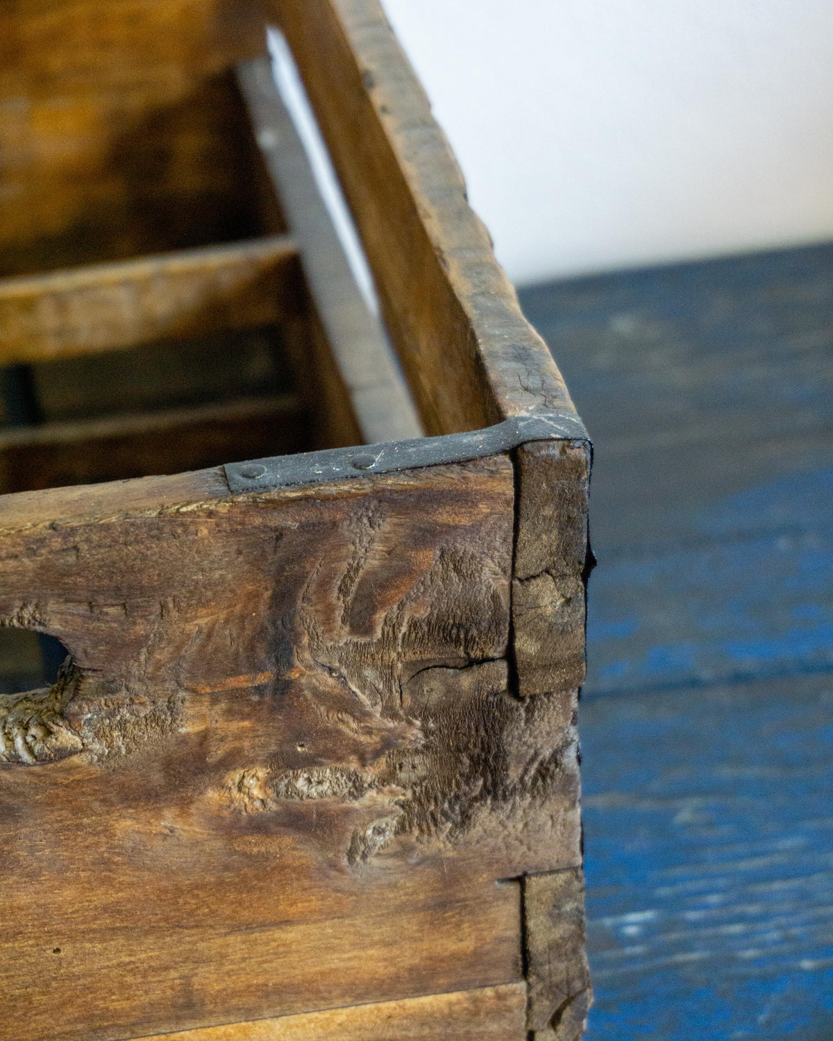Cassetta vintage in legno restaurata – Anni ’60