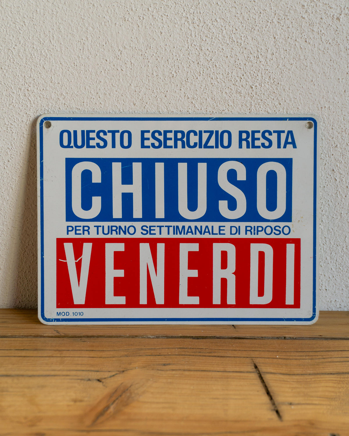 Insegna Chiusura Venerdì  1980 - Italia