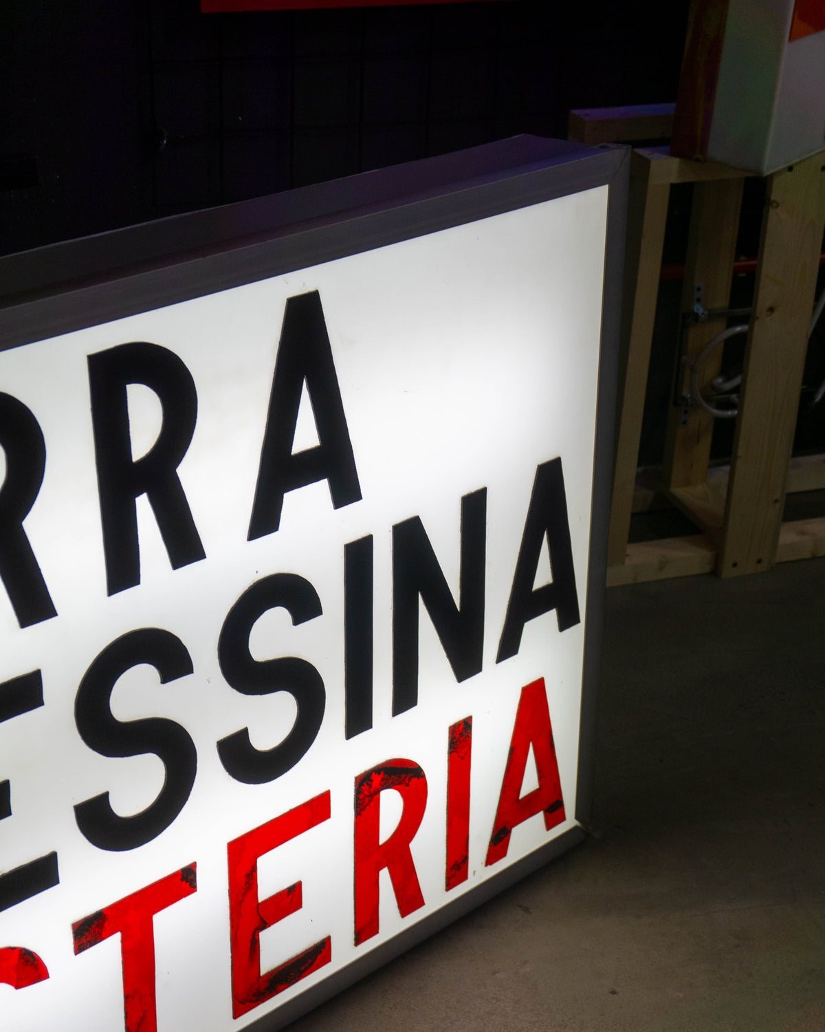 Insegna Luminosa Osteria Birra Messina – Palermo