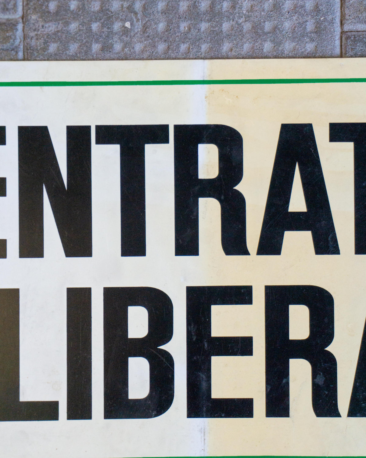 Insegna “Entrata libera” verde – 1980
