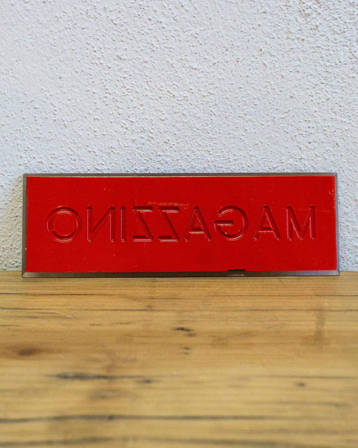 Insegna Magazzino Oro E Rossa – 1980 Italia