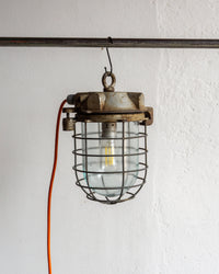 Lampada industriale in ghisa e vetro – Germania