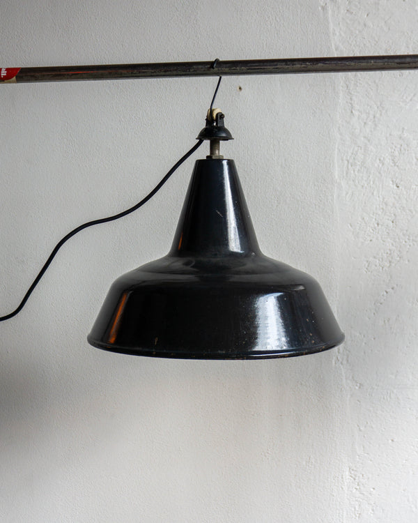 Lampada industriale smaltata a sospensione – Anni '60-'70