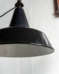 Lampada industriale smaltata a sospensione – Anni '60-'70