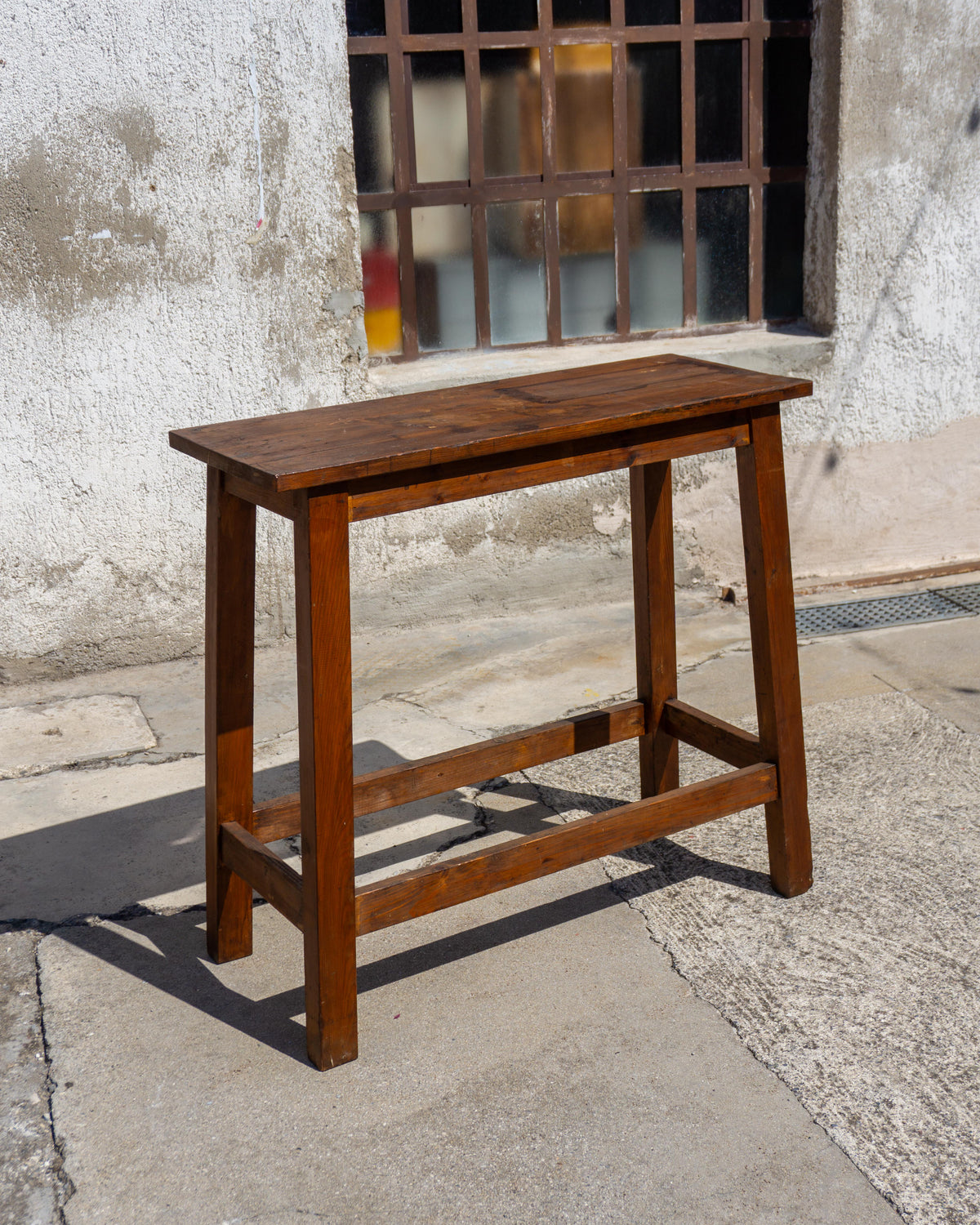 Mobile vintage in legno scuro – 1970
