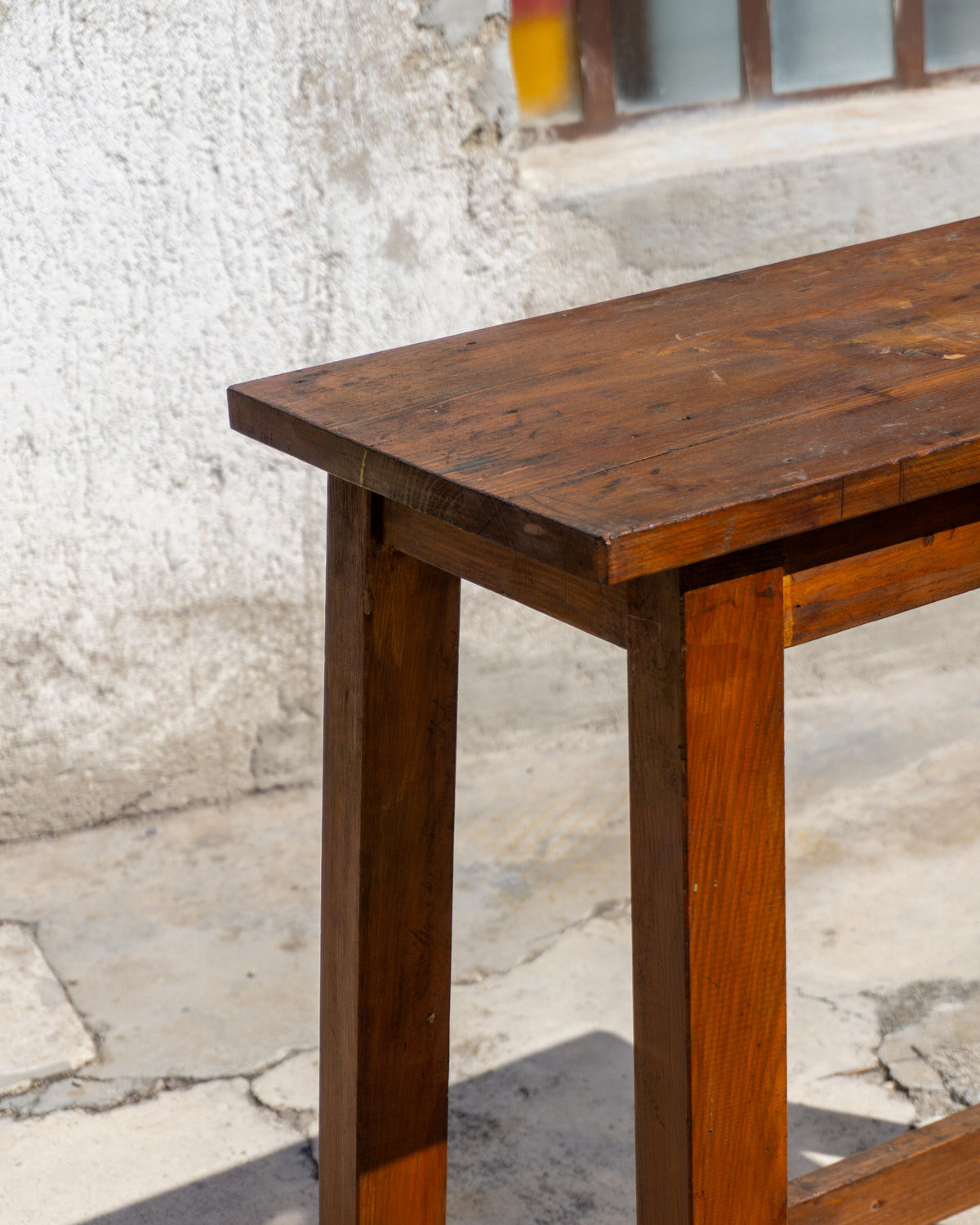 Mobile vintage in legno scuro – 1970