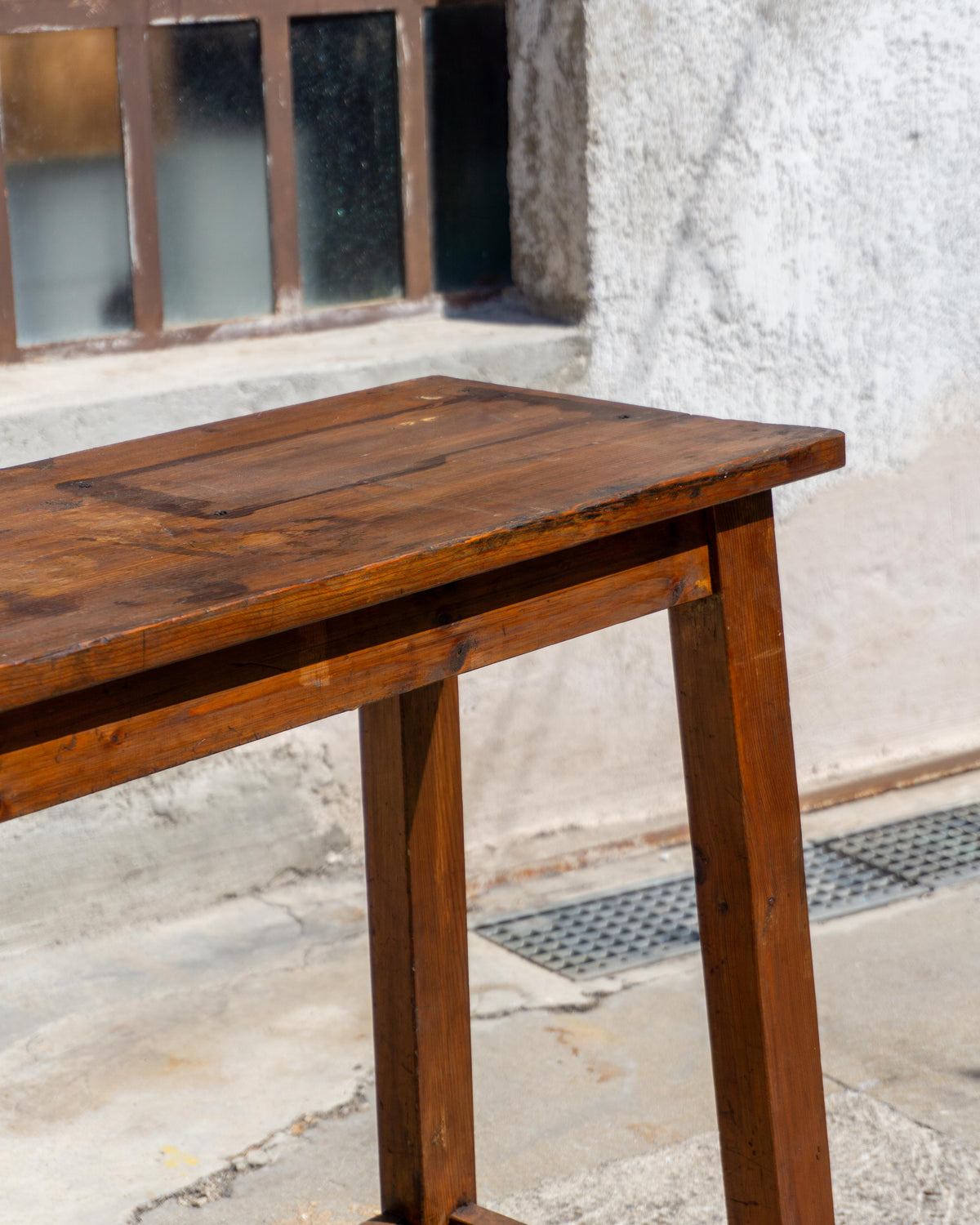 Mobile vintage in legno scuro – 1970