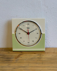 Orologio da parete Diehl Electro in ceramica verde e panna con vetro – anni ’60