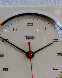 Orologio da parete Diehl Electro in ceramica verde e panna con vetro – anni ’60
