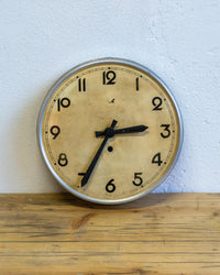 Orologio da parete sovietico in alluminio – anni ’70