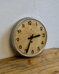 Orologio da parete sovietico in alluminio – anni ’70