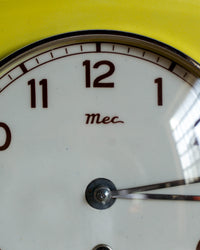 Orologio giallo da parete Mec ceramica - 1960