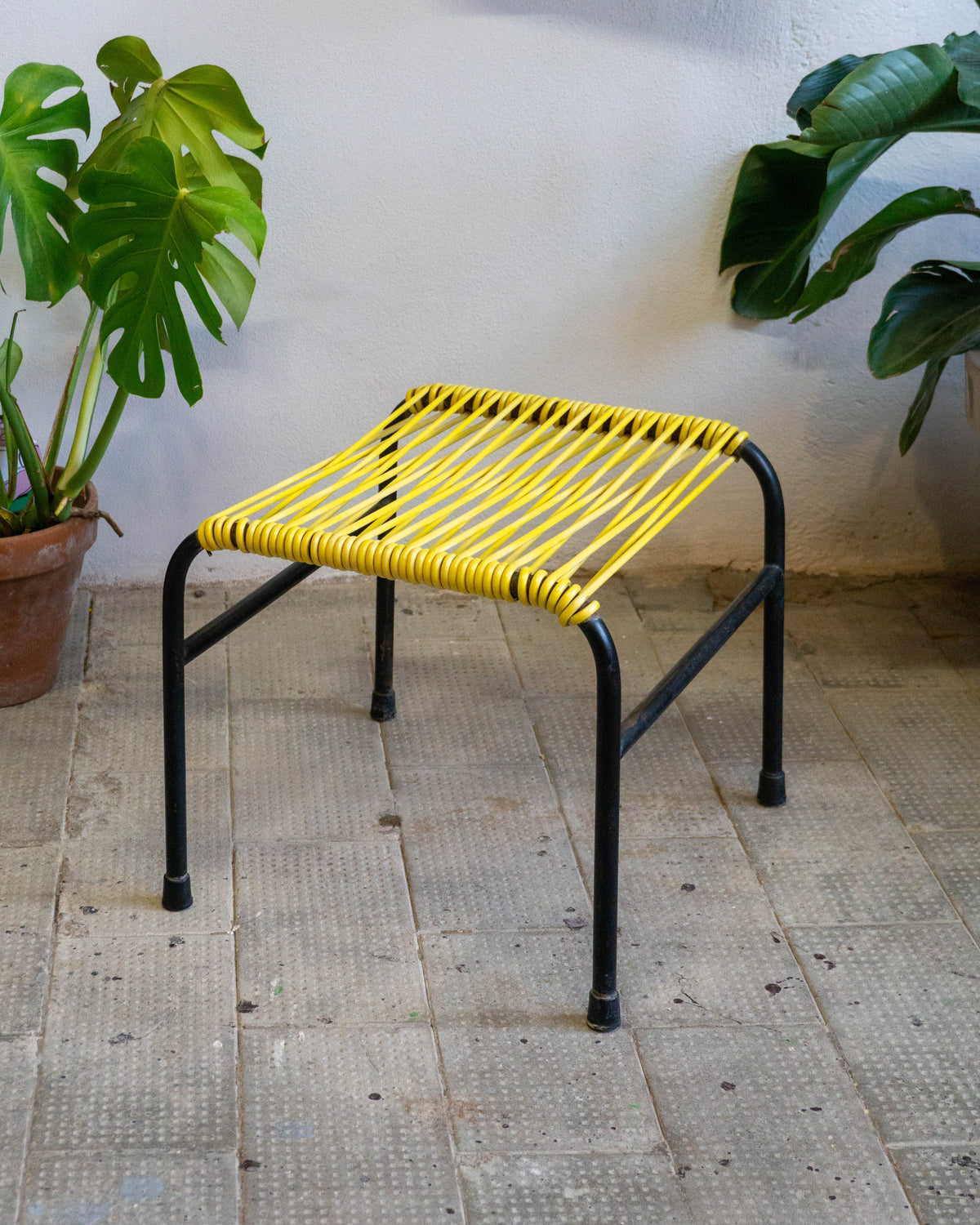 Poggiapiedi Anni ‘70 | Intreccio Spaghetto Giallo