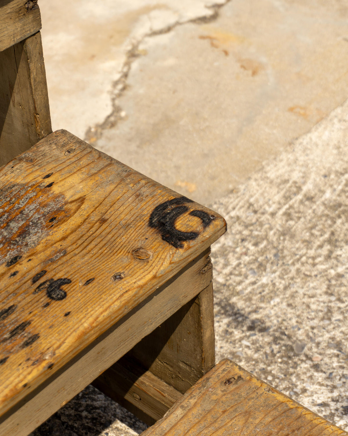 Scaletta Mobiletto Francese in Legno Restaurata – Anni '50