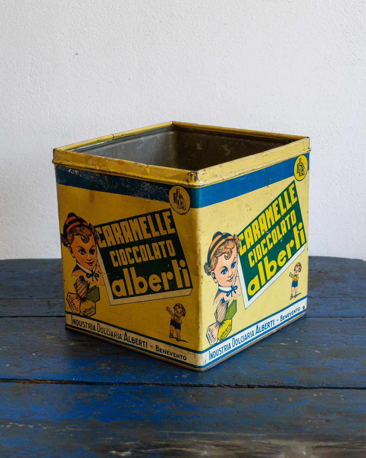 Scatola vintage in latta Alberti Benevento – 1960