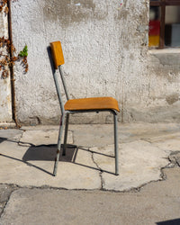 Sedia scolastica vintage in legno e metallo – 1980