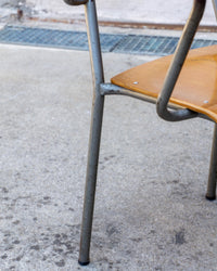 Sedia vintage da maestra con braccioli – anni '70
