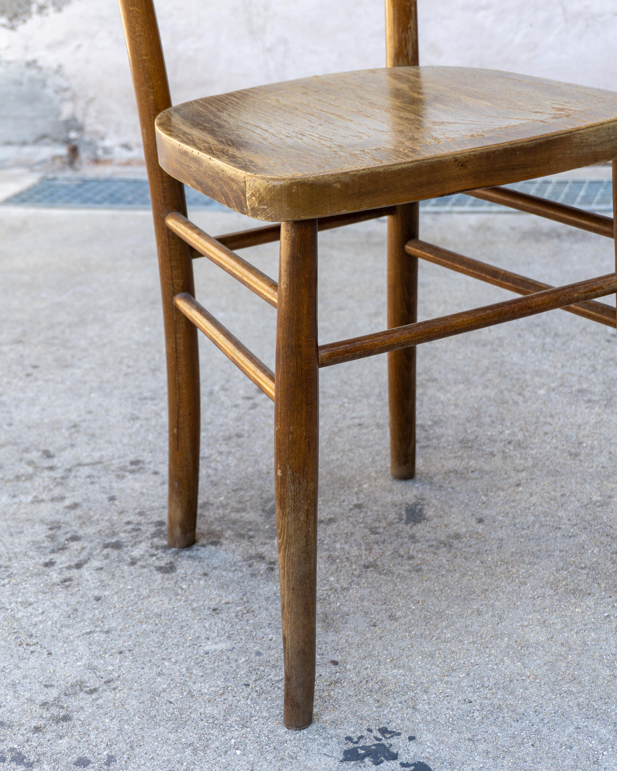 Sedia vintage da osteria in legno – anni '70