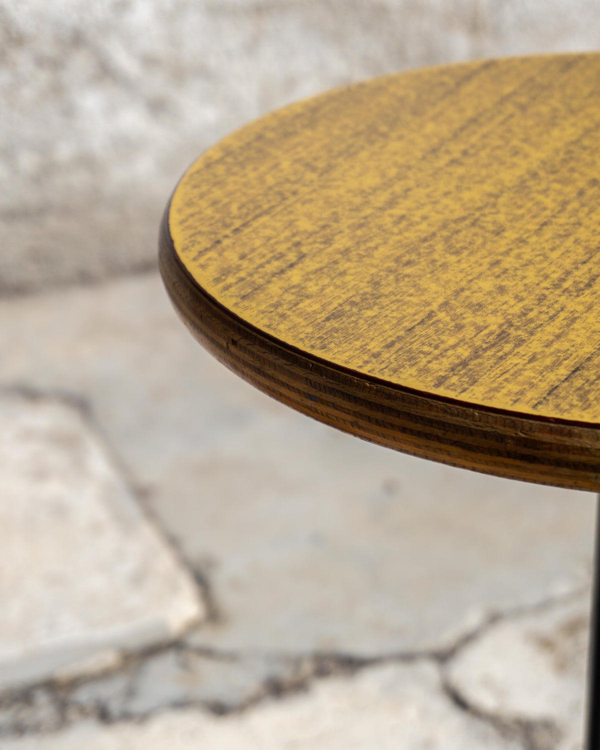 Sgabello Velca Legnano vintage in legno e metallo – 1970
