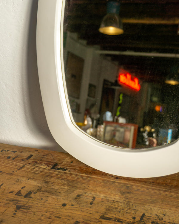 Specchio in plastica bianca – anni ’70