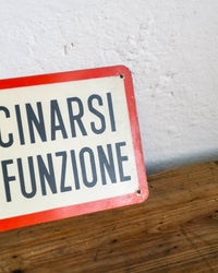 Insegna “È vietato avvicinarsi alle cinghie in funzione” - 1980
